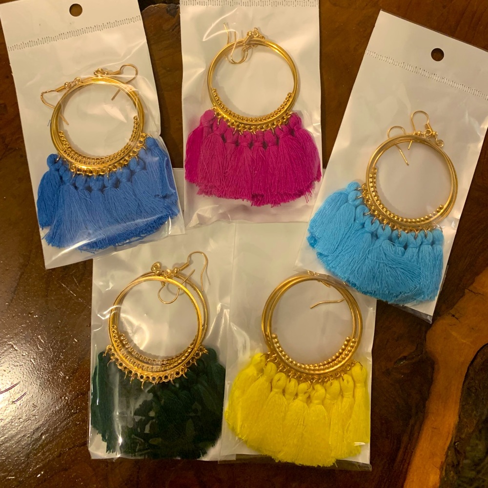 Fringe earrings. Set of 5. Never worn still in package.